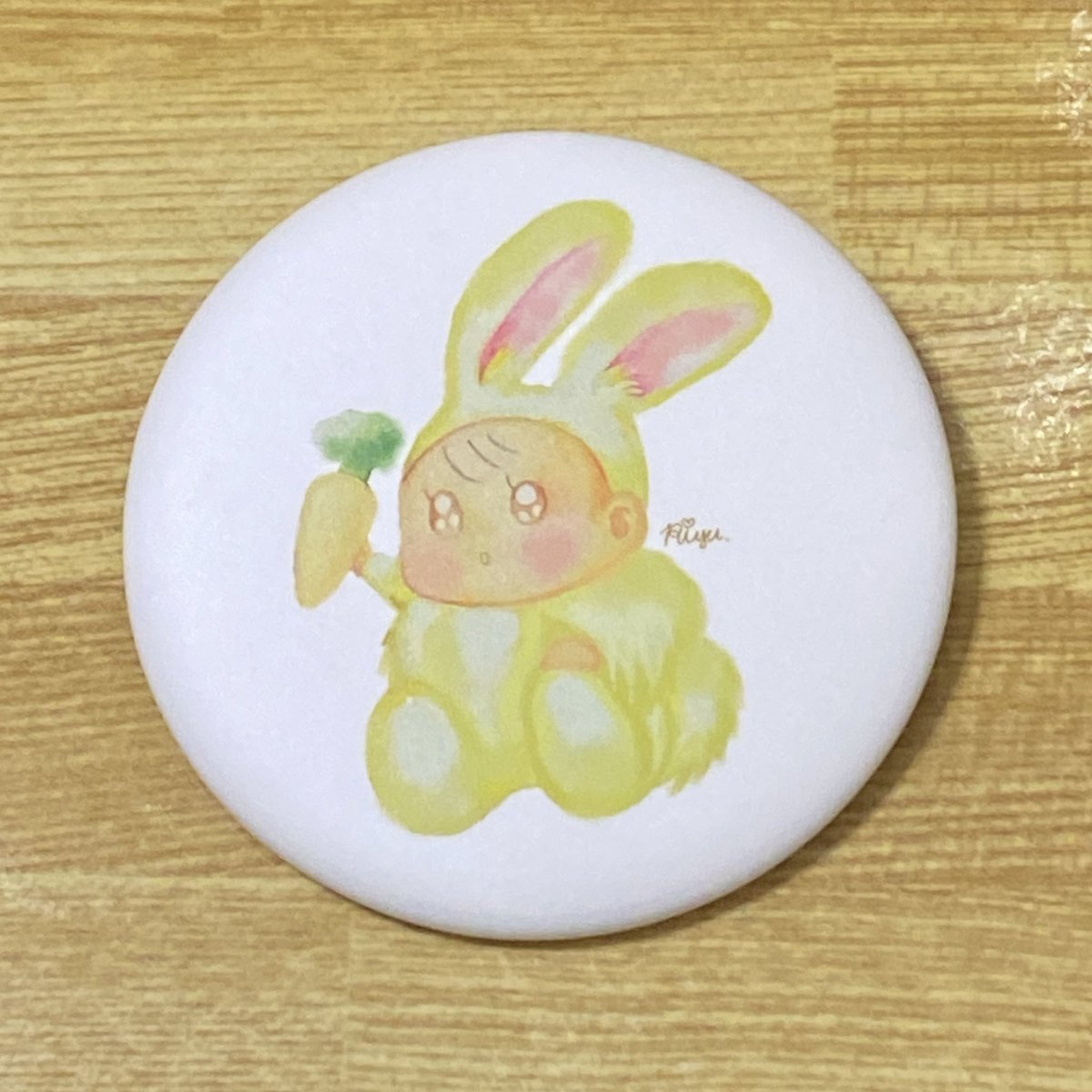 Riyuiro's tweet photo. ９月19日　 ART＆HANDMADE BAZAAR40＠南港ATC(大阪)  

Riyuiro      ブースNo.T-25
にて、お待ちしています。
#てづば
#アクリルスタンドキーホルダー
#缶バッジ
#シルキーマット
#ぼくちん
#うさちん
#きぐるみ妖精さん 
#Riyuiro https://t.co/sBABptV73t