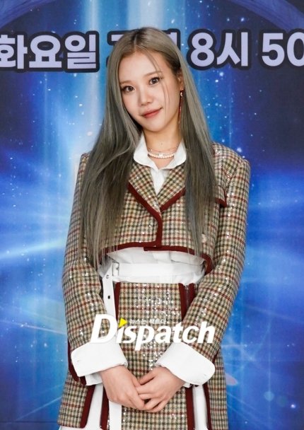 Jooeniverse's tweet photo. #JOOE en la conferencia de prensa de "SECOND WORLD" 💞 show en el qué participa, y que sé estrena hoy a las 6:50 AM (Hora central, México) a través de la app 'Naver Now' 

©️ Dispatch https://t.co/HSd3U0sRjy