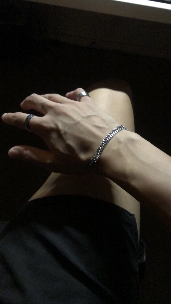 cmujii's tweet photo. Redoing my pinned cause I wanna meet more people 

-Jay 
-24
-Asian
-6’3
-Dm’s always open 
-Minors dni 

Rt / like for follow 
#nsfwtwt #nsfwtw https://t.co/Ec3QpLnqLL