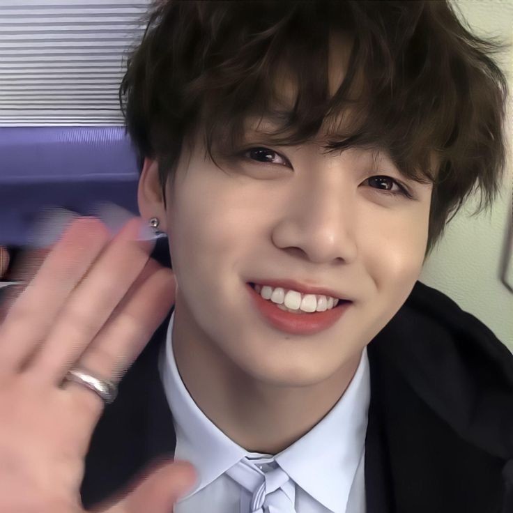 chotisiumar's tweet photo. #bunkook
Like seriously how dumb or free do you need to be to do things like that ..i get why they are scared of their own fans. Because you guys don't know limits ...lets not blow up this matter cause imagine the amout of hurt and disgust Jungkook will feel...here's a jk https://t.co/zmfoBlz4Pf