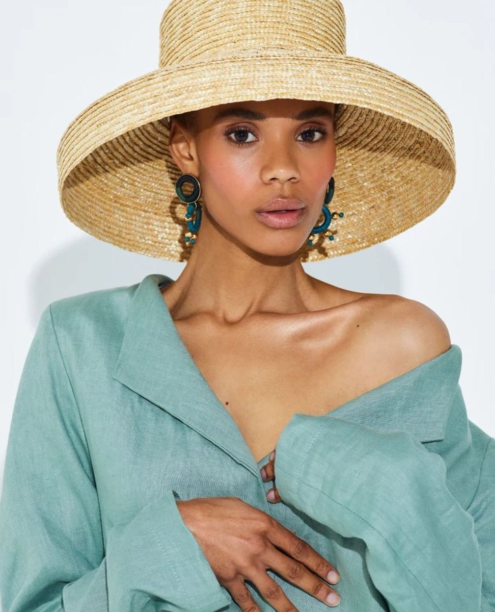 PlainTiger_co's tweet photo. Baskets &amp; blankets at the ready - we have rounded up the best picnic outfits for Al Fresco living

We’re talking floaty floral dresses, jumpsuits, cute co-ords &amp; accessories

Make an entrance with the most stylish picnic outfits🌻 
https://t.co/VyQabmWQ2O

https://t.co/BkcUR0uAGv https://t.co/utr2dTRldp