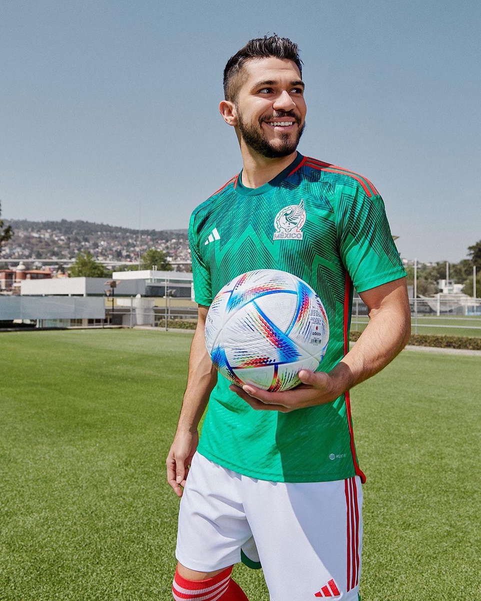 Kitcyclopedia ⚽️ tweet media