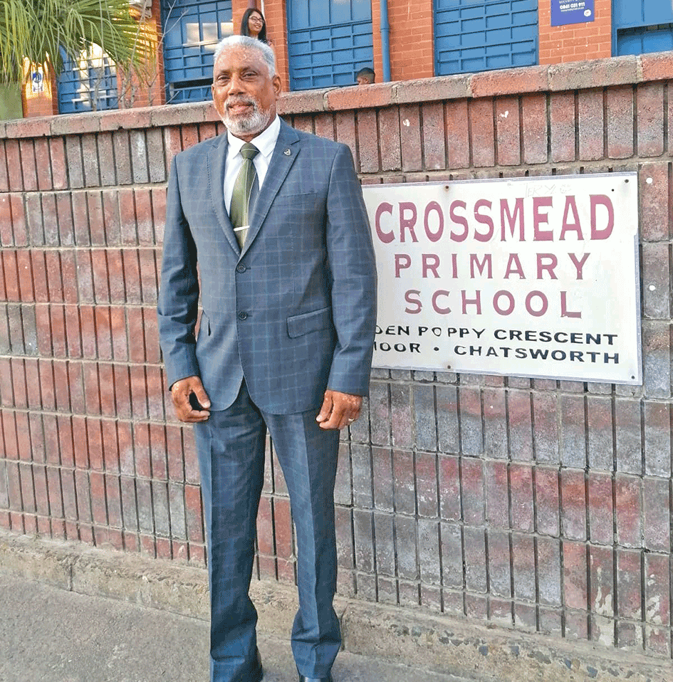 chatstabloid's tweet photo. A bright future for Crossmead School, says new principal

Full story here https://t.co/oSDgYHAqSp

#chatsworthtabloid #tabloidnewspapers #communitynews #CrossmeadPrimarySchool https://t.co/hMb0IGvp7G