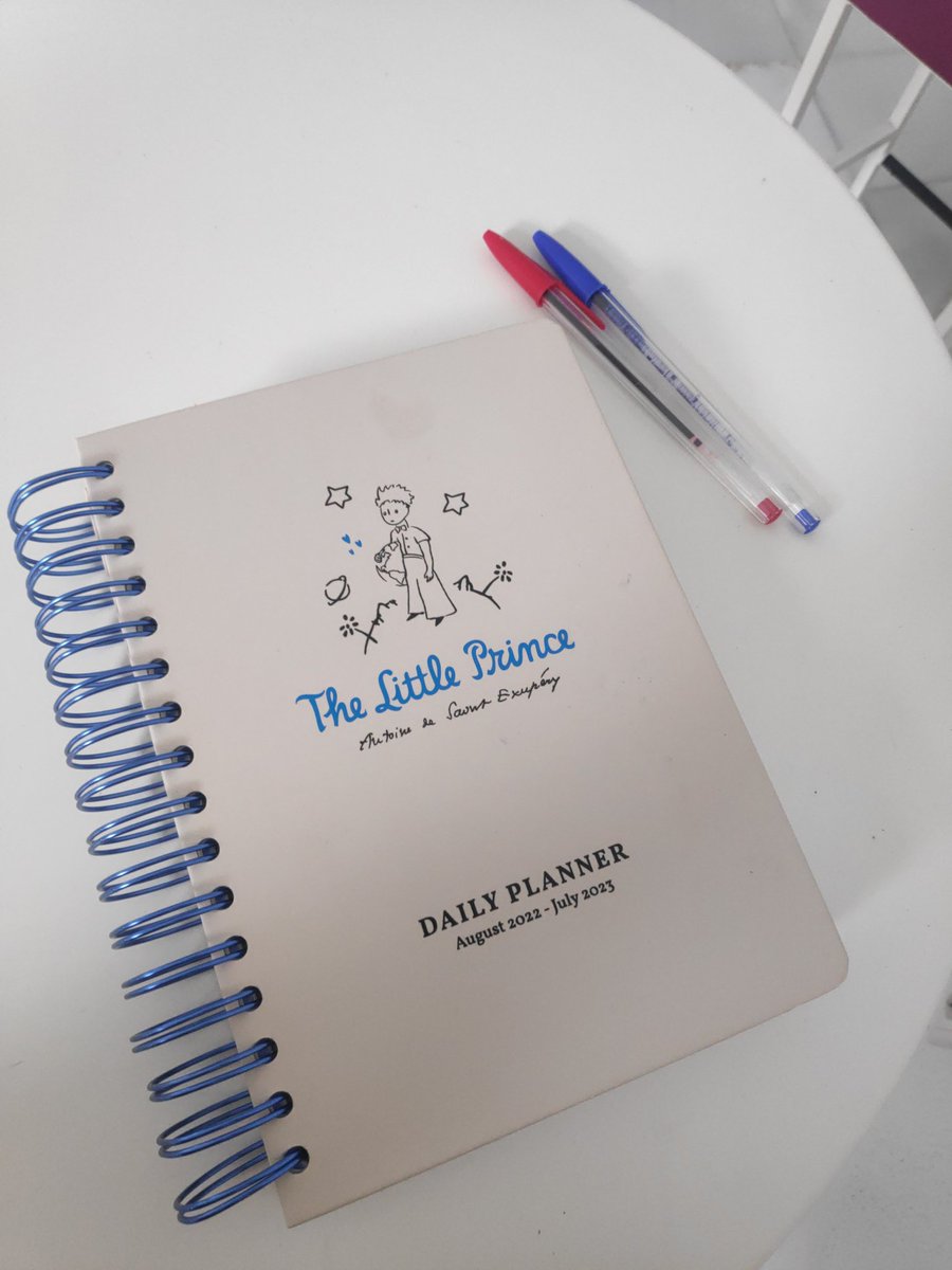 ¿Preparados para la aventura del nuevo curso?
Yo lo estoy. Estreno agenda, como cada año. ¿Te gusta? Y tú, ¿tienes ya la tuya? #dailyplanner #nuevocurso #ElPrincipito