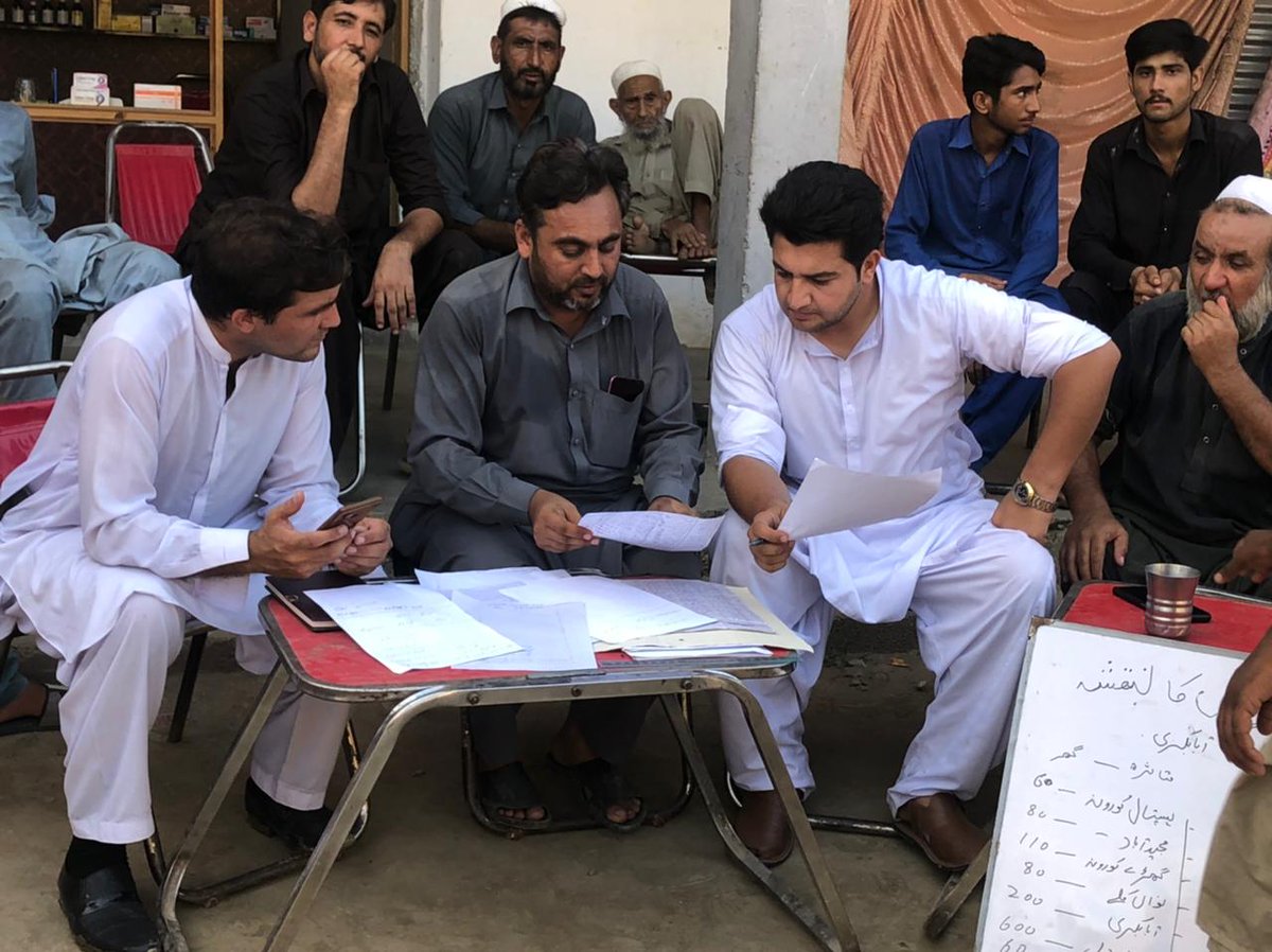 MSfoundationPK's tweet photo. Our Team in KP meeting Local Administration in KP to assess needs in Nowshera, Charsadda and Swat (Kalam) Flood damage.

Mr. Tanveer Tila met local officials and soon we will be sharing our smiles in KP for Humanity.

A #MillionSmiles always..... 
Pakistan Zindabad.. ! https://t.co/Egi8gbCiuD