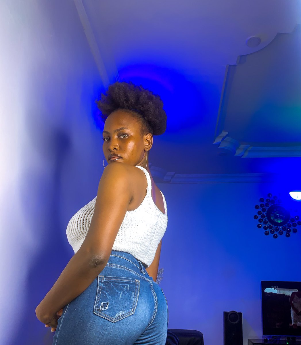 Crochetelo_'s tweet photo. Picture of the back and front.
This crochet top is perfect for people who do not like an ‘open back’ crochet top.
Please Retweet, someone on your TL might be my customer
Send a Dm to order #crochet #crochetcreator #ASUUStrikeMustEnd https://t.co/9GGqIQwJKB