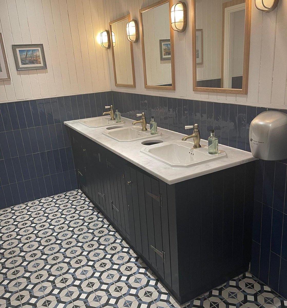 FutureMastics's tweet photo. Working on the The Club House bar and restaurant at Mermaid Quay, Cardiff Bay carrying out sealant application services. 
#mastic #masticman #masticcompany #masticapplication #sealantapplication #sealantcompany #sealantcontractor #sealantapplication #Cardiff #Wales https://t.co/MM0aIUJO46
