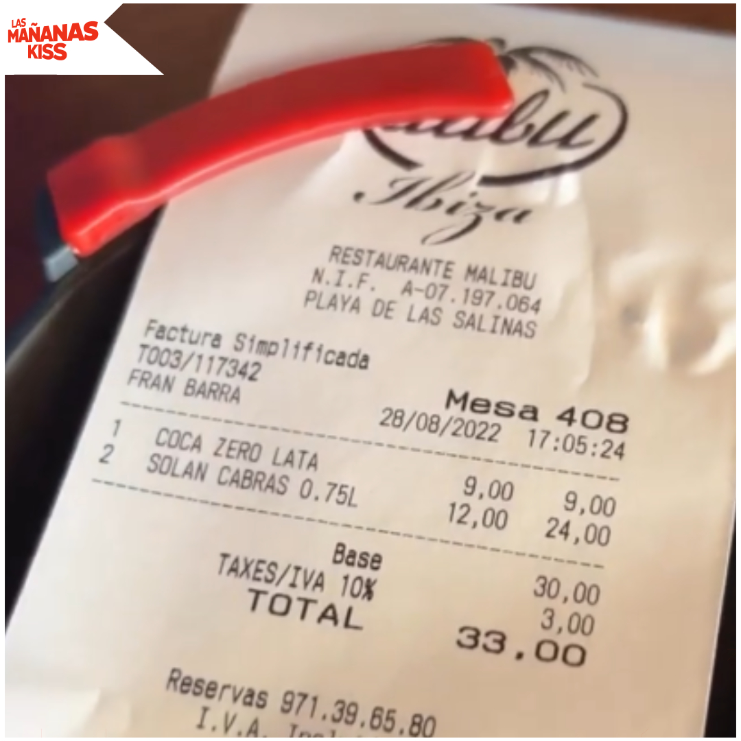 lasmananaskiss's tweet photo. El usuario de Twitter @niporwifi ha compartido este recibo. Es de un restaurante de Ibiza, en la Playa de Las Salinas, lugar de pijoteo bárbaro y frivolidades como esta.
¿Qué os parece? ¿Recordáis alguna clavada mítica que hayáis sufrido? #LMK #Clavadas #Flipa https://t.co/EpeHaC51gt