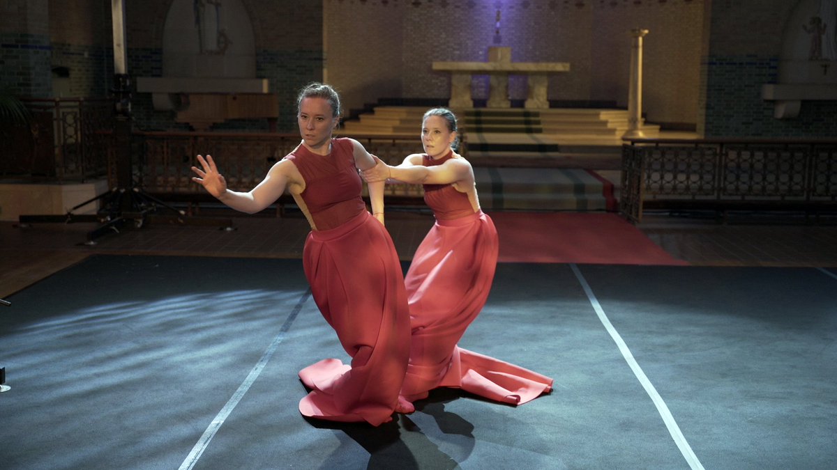 Double2BV's tweet photo. Cultuurprogramma "Op de planken" is elke donderdagavond te zien op @npo2extra.

Kunstenaars praten bevlogen over hun werk en laten fragmenten zien uit hun voorstelling.

De eerste 6 afleveringen zijn terug te kijken op NPO Start: https://t.co/BYpViDGOTx

(Ism @NORMArechten) https://t.co/4Jav6C42LF