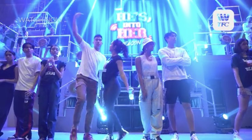 DMcutie_'s tweet photo. Forda holding hands during rehearsas 👀🙈

#DalMiah https://t.co/GGKylYuGR2
