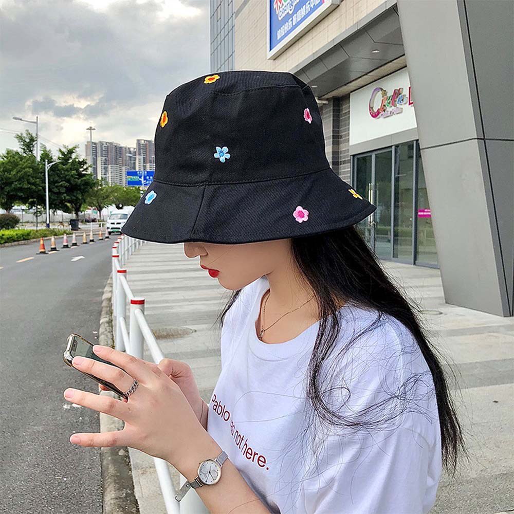 cessazura's tweet photo. ✨Bucket Hat Cantik
#cessarecomoren topi bunga💐
• pict 1 : https://t.co/dhK8a6Jf33
• pict 2 : https://t.co/upxxYVRA4n
KKN di Desa Penari Putri Candrawathi Brigadir J Haruto Kris Baby Don’t Stop Kyuhyun Kevin Kris #BLACKPINKInYourVMAs #KotaMati #VERNON_Mindset #LittleWomen https://t.co/Il2asv4ob9