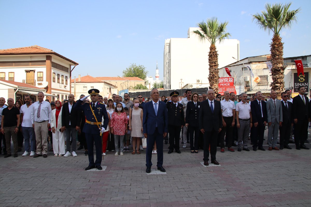 TC_Cigli's tweet photo. #30AğustosZaferBayramı’nın 100. yıldönümü Çiğli'de büyük bir coşkuyla kutlandı. 

Çelenk Töreni; Kaymakam Adnan Çakıroğlu, 2. Ana Jet Üs Komutan V. Yb. Gürhan Kandemir, Belediye Başk. V. Ali Rıza Koçer’in katılımı ile gerçekleştirildi. 

#30AğustosZaferBayramımız Kutlu Olsun🇹🇷🇹🇷 https://t.co/0M4fs2V0oV