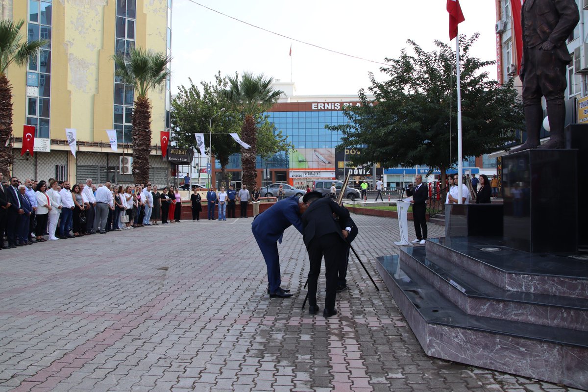 TC_Cigli's tweet photo. #30AğustosZaferBayramı’nın 100. yıldönümü Çiğli'de büyük bir coşkuyla kutlandı. 

Çelenk Töreni; Kaymakam Adnan Çakıroğlu, 2. Ana Jet Üs Komutan V. Yb. Gürhan Kandemir, Belediye Başk. V. Ali Rıza Koçer’in katılımı ile gerçekleştirildi. 

#30AğustosZaferBayramımız Kutlu Olsun🇹🇷🇹🇷 https://t.co/0M4fs2V0oV