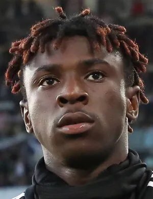 Mactou_'s tweet photo. Le quelle pour être BU a l’OM
❤️Pour Laborde        🔁pour Kean

#TeamOM #MercatOM https://t.co/E6e1slhdOY