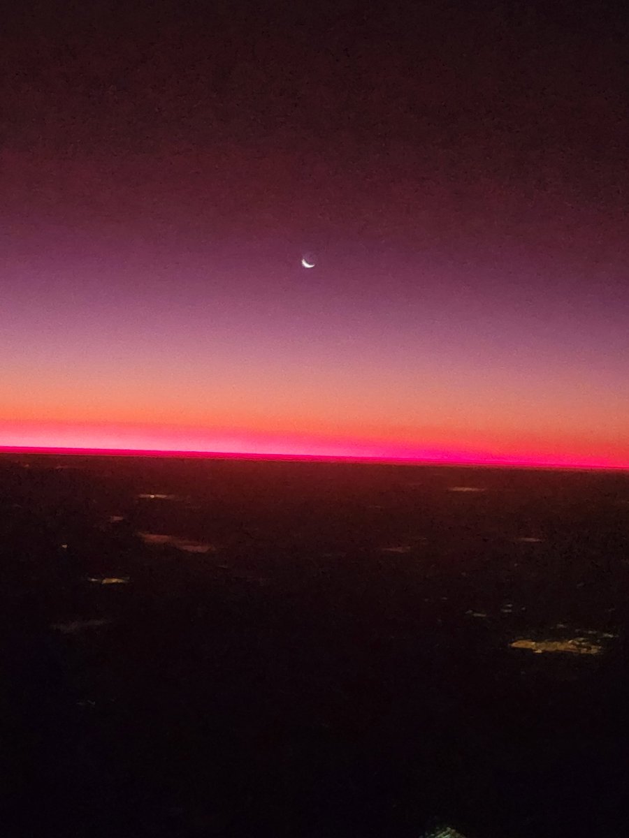 PegasusA4 on Twitter "Cosas que suceden cuando comienza la noche."