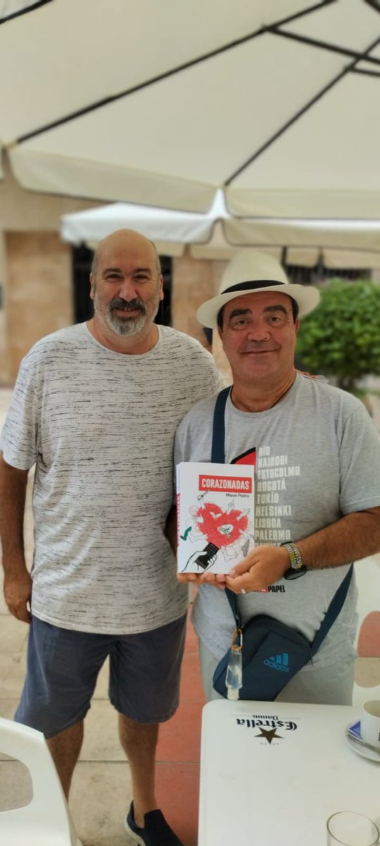 Miquelpz's tweet photo. Cuando tu trabajo te sirve para juntarte con amigos de la infancia, entonces se convierte en muy muy especial. https://t.co/T2pwTmuy45
