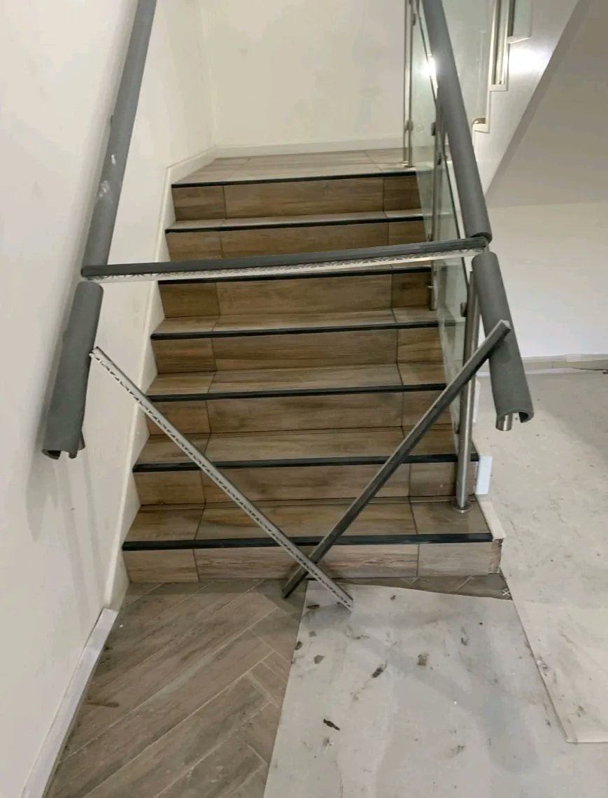 Dural_UK's tweet image. Hope everyone had a lovely weekend! 
We're back with this great little project by SGB Contactors using our Durastep profile. Amazing work!

#StepNosing #DuralProfiles #ShowUsYourWork #ProjectPics