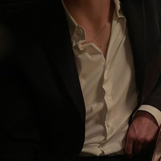 postsquinn's tweet image. POV: Você namora com o Joseph e essa é a sua galeria.