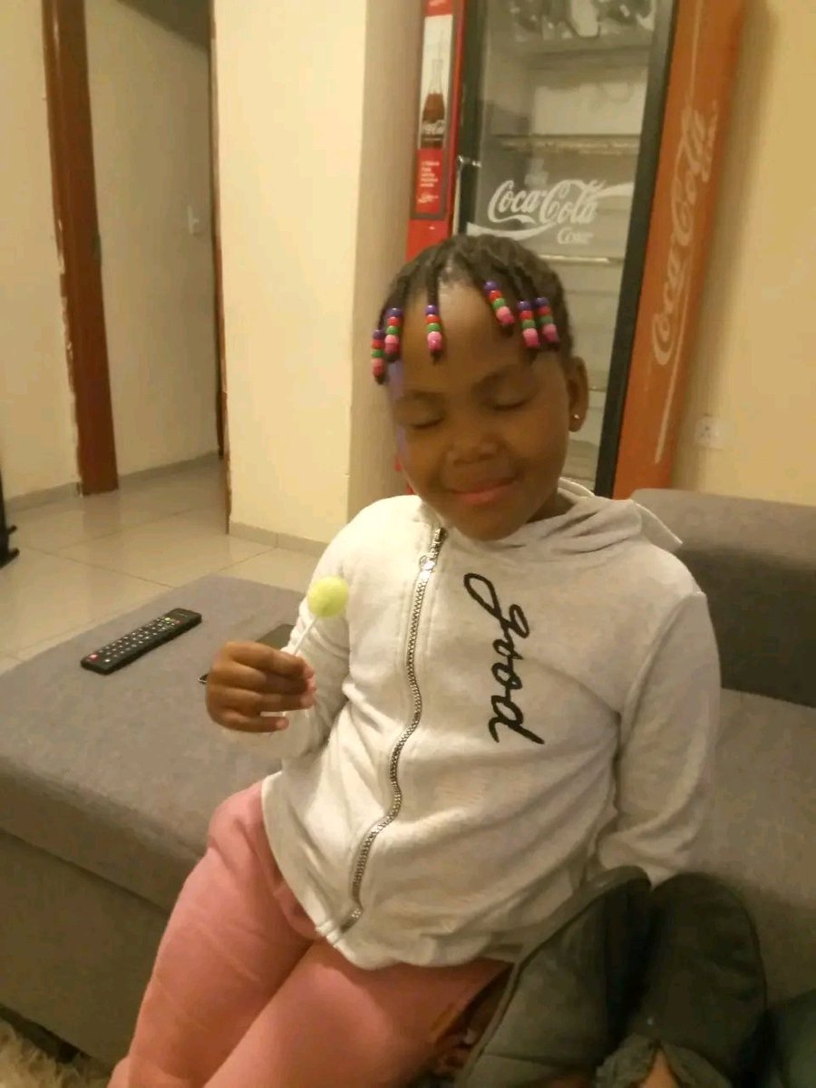 mmofundisi2's tweet image. Breaking News: The 8 year old girl was found dead with the signs of rape at Naleli Maseru today, hidden under the bed. She was last seen on Sunday with her mother's boyfriend who is originally from Mozambique. The boyfriend is alleged to have fled the country.