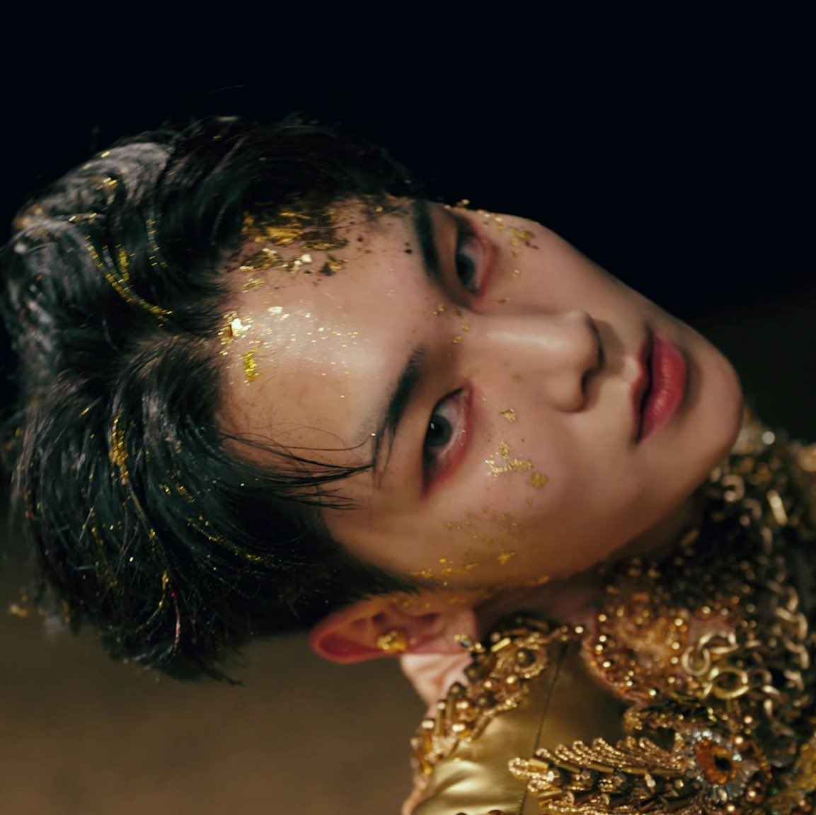 jsskmy's tweet photo. "there's not connection between bad love and gasoline. it's just totally different songs. there is no multiverse, this is not kwangya🤗 i don't know much about kwangya..."

LSM: good good...what?

#SHINee
@SHINee
#KEY https://t.co/szTgpmmvvj