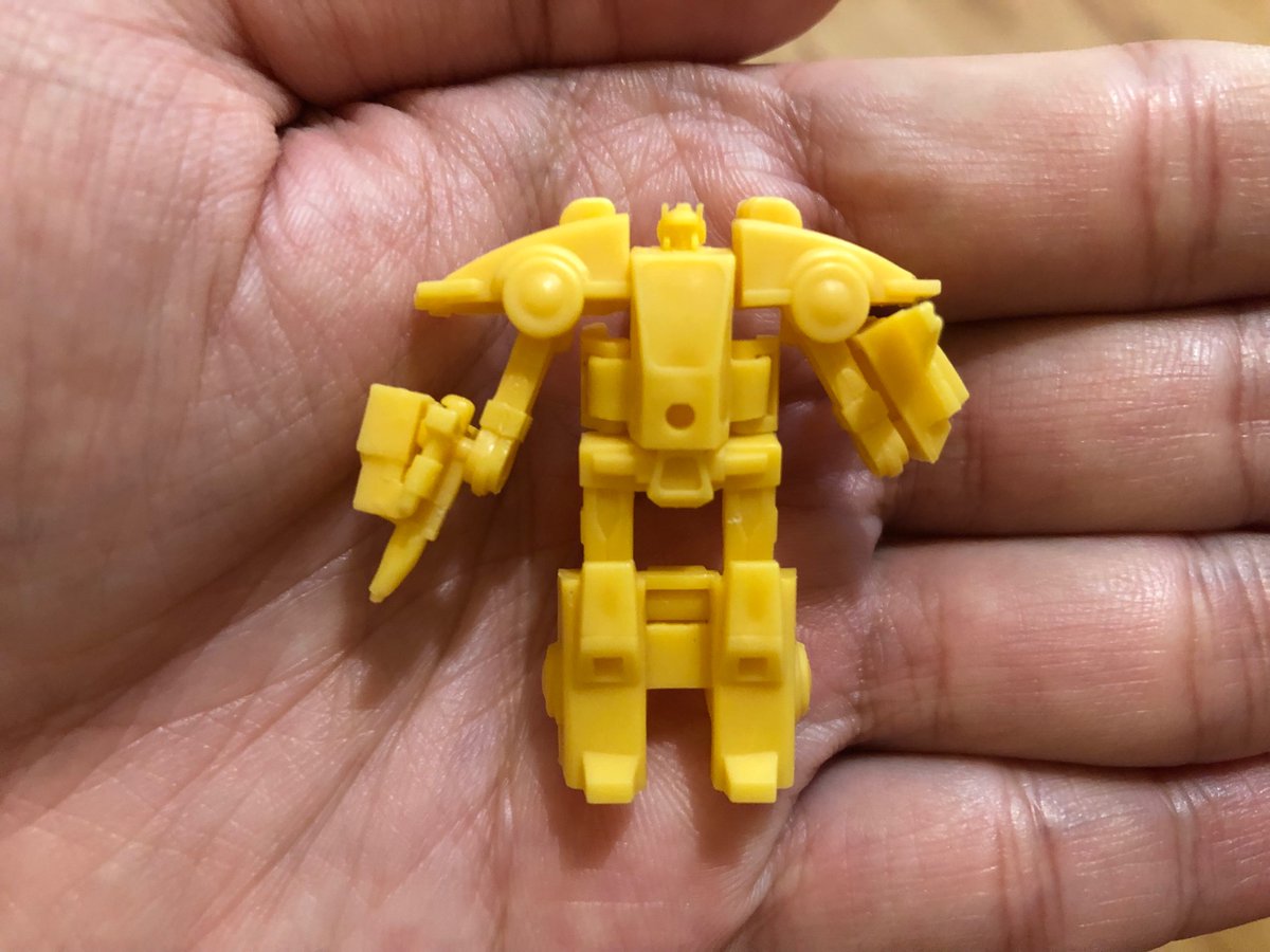 genyenchen's tweet photo. #ブランカー
#トランスフォーマーチョコ
#Pointblank #kabayatransformers #transformerschoco https://t.co/vM1bRU1xDe