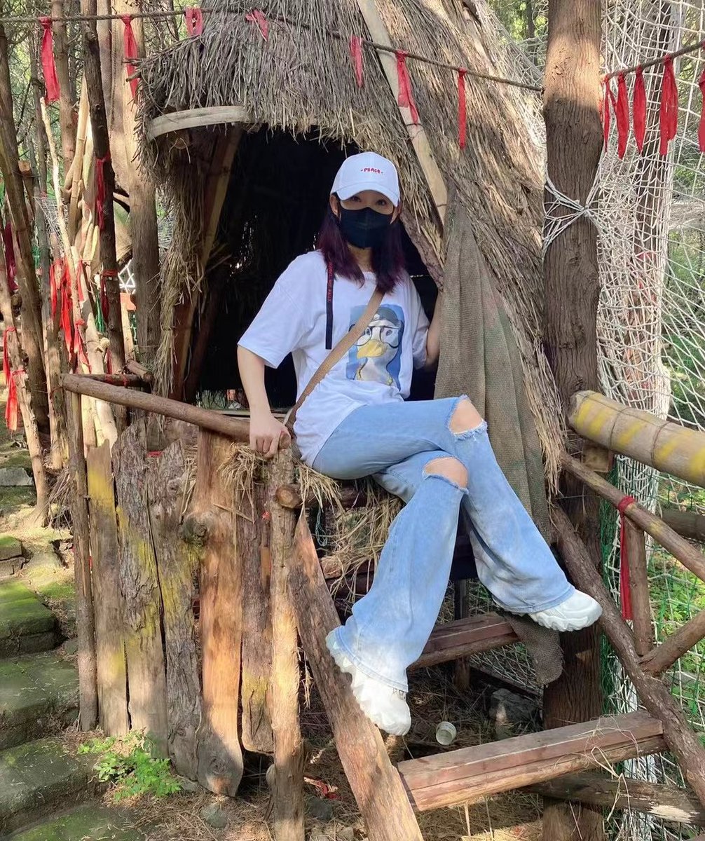 bjhannvwang's tweet photo. 出门旅游 来只狗
#北京女s #野外 https://t.co/F4qIW0sp0U