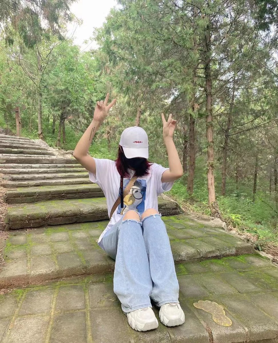 bjhannvwang's tweet photo. 出门旅游 来只狗
#北京女s #野外 https://t.co/F4qIW0sp0U