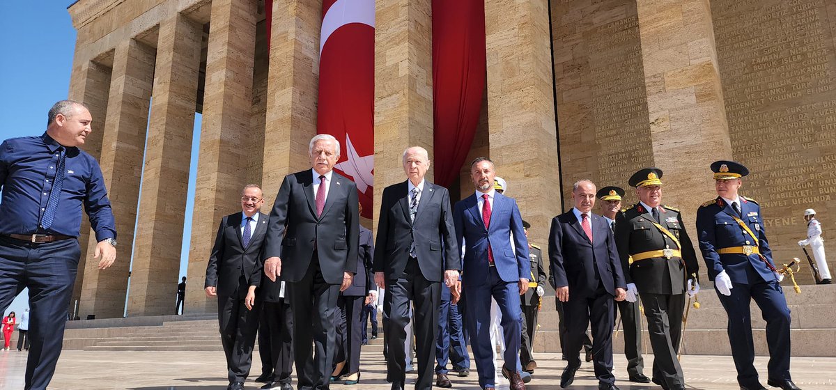 MhpKayseri38's tweet photo. Genel Başkanımız Sayın Devlet BAHÇELİ, 30 Ağustos Zafer Bayramı dolayısıyla Anıtkabir’de düzenlenen törene katıldı. https://t.co/eMqzrTwJ4Q