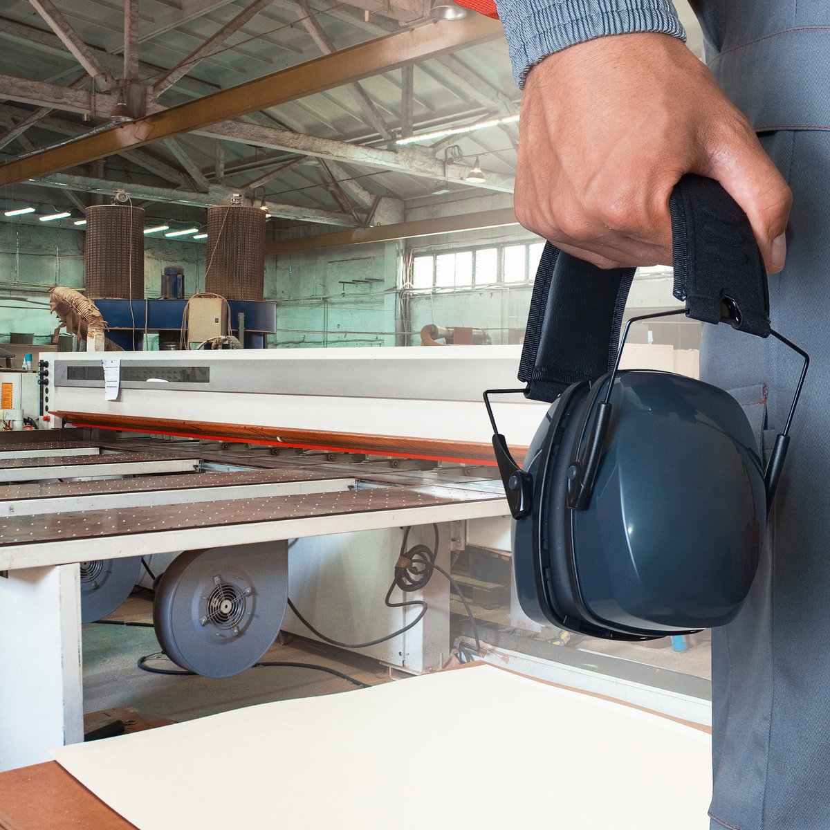 BlzSolicitors's tweet photo. BLZ Solicitors have just won a client £12,000 compensation from his former employer for his Noise Induced Hearing Loss and tinnitus caused by working in a noisy environment without hearing protection.

If you have symptoms please contact us to see whether we can help?

#nihl https://t.co/IARoiv2fAI