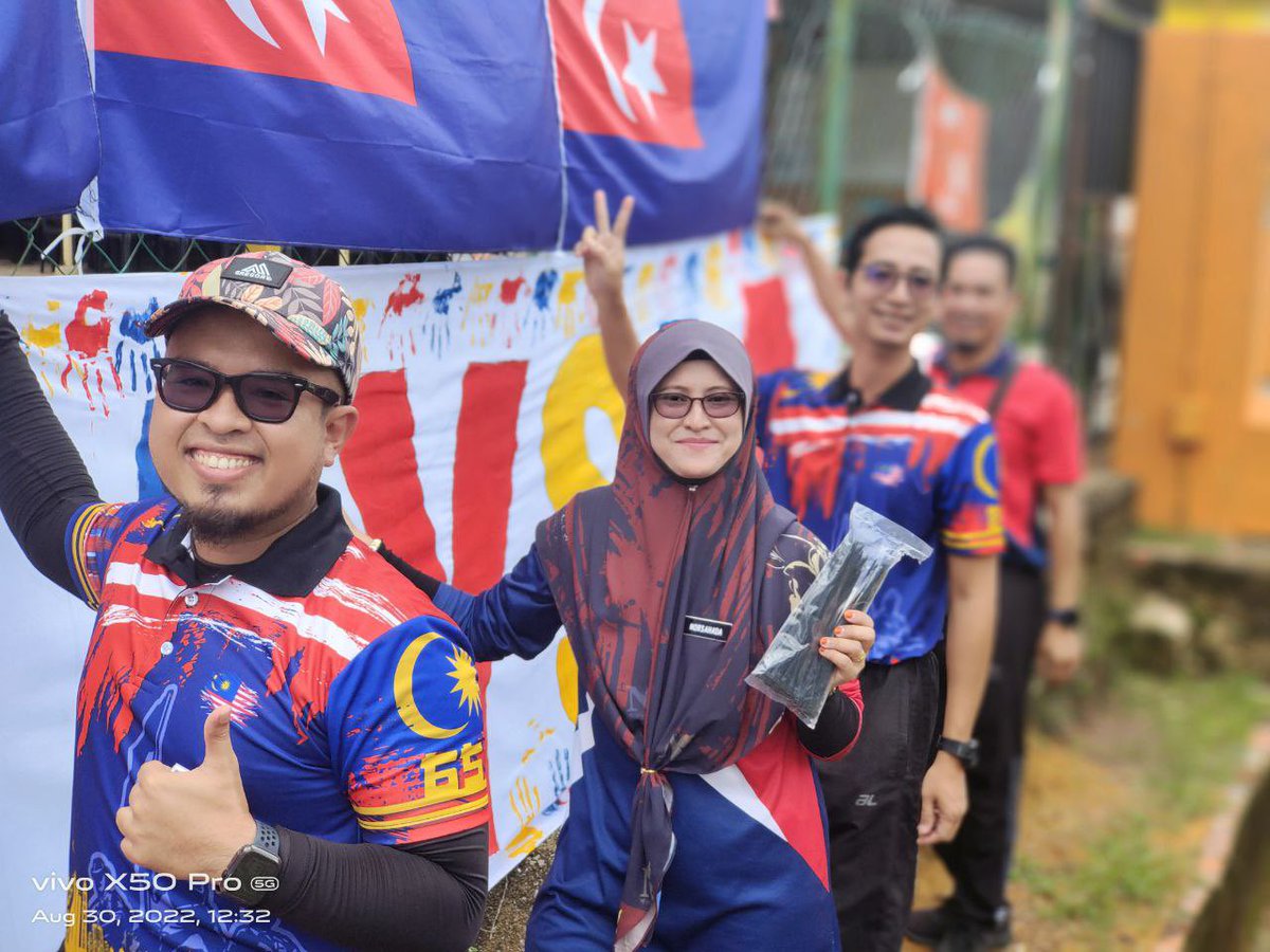 wan_abohs's tweet photo. Last main kain rentang ni masa tingkatan 1 rasanya...menggamit kenangan https://t.co/sLdSZIQv4O