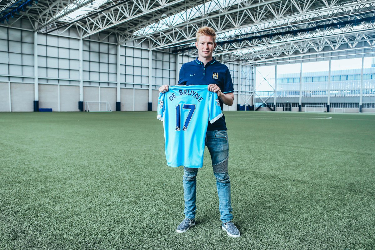 ManCity's tweet photo. Seven years ago today we signed @KevinDeBruyne 🤩

What's been your favourite KDB moment so far? 🤔

#OnThisDay | #ManCity https://t.co/nzZUSAcN4s