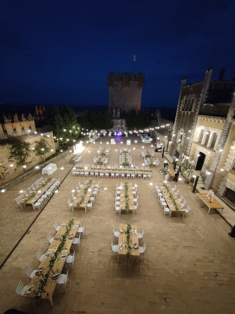 CastilloAlmodov's tweet photo. ✨ ¿Quieres una #Boda de #película?! ✨
🏰 Celebra una Fiesta inolvidable en un #Castillo #Medieval y sorprende a tus invitados con un entorno mágico ♥
Infórmate en https://t.co/mukVZsSHnc
#boda #weeding #castle #weedingplanner https://t.co/RQBufRMc3x