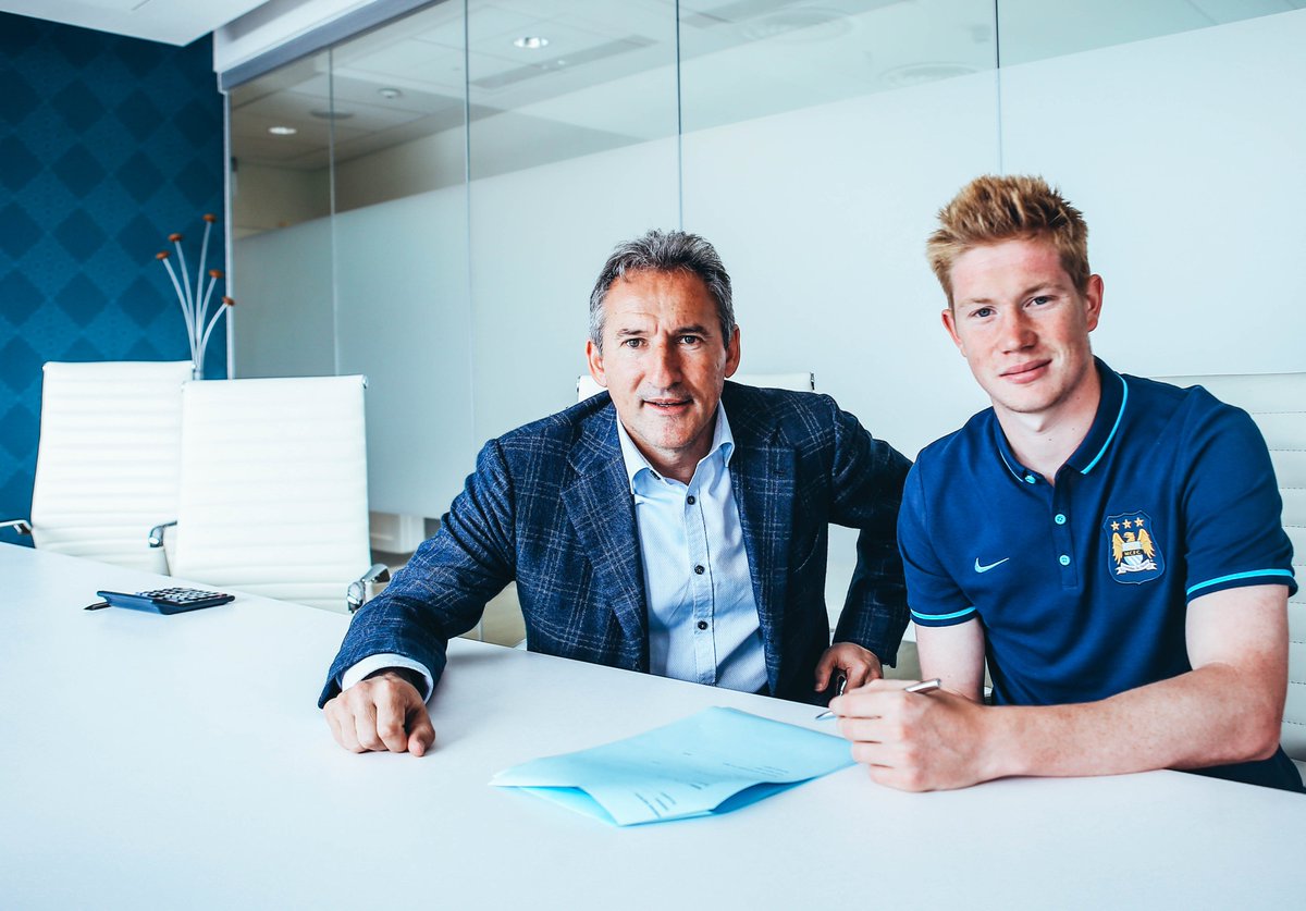 ManCity's tweet photo. Seven years ago today we signed @KevinDeBruyne 🤩

What's been your favourite KDB moment so far? 🤔

#OnThisDay | #ManCity https://t.co/nzZUSAcN4s