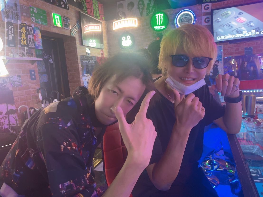 howebar's tweet photo. THANKS!😌💖
UNITYアンソロジー楽しみですね👍あれから20年も過ぎたのかー、あの頃一緒に聴いてた友達とか環境も全て懐かしいなー✨みんな元気してるのかな😌あれから20年、うん俺は今好きなことをやっている👍GLAYが俺の人生の1部になったんだ😀
#UNITYROOTS
#FAMILYAWAY
#GLAY https://t.co/i4d3PCZs0v