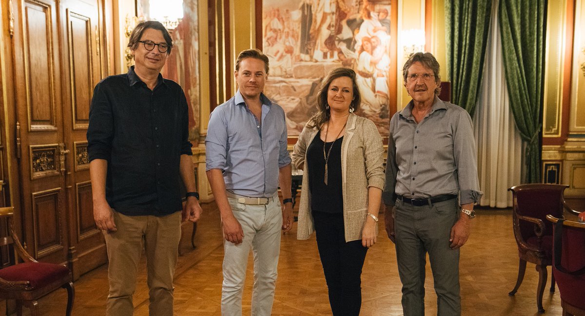 HAVC_info's tweet photo. 🎥U Hrvatskoj se trenutno snima druga sezona serije #HotelPortofino u produkciji britanske kuće @eagleeyedrama uz pomoć servisne produkcije Drugi plan #filmingincroatia 🔗https://t.co/v171oYvnye https://t.co/5LVhAUc6kW