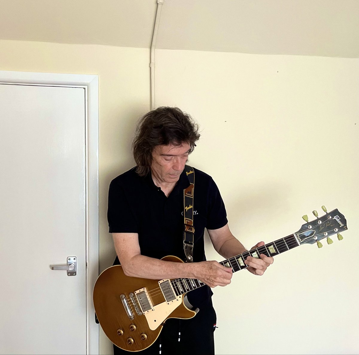 Steve Hackett tweet media
