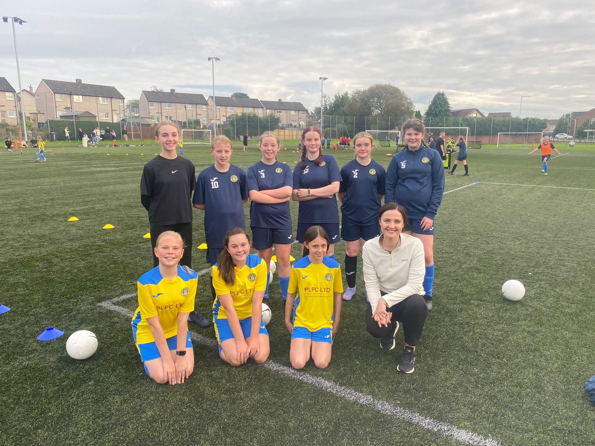 MiltonU14Girls's tweet photo. Massive thanks to @MairiMcAllan for
visiting Milton Rovers Carluke tonight
to meet our teams and discuss
significant developments in girls
football in the area. It was great to
meet you. Hope you enjoyed the
session ⚽️ 💙💛@ShirleyMartin_1 @CarlukeHS @RoversMilton @ScotWFootball https://t.co/JledOPzAnO