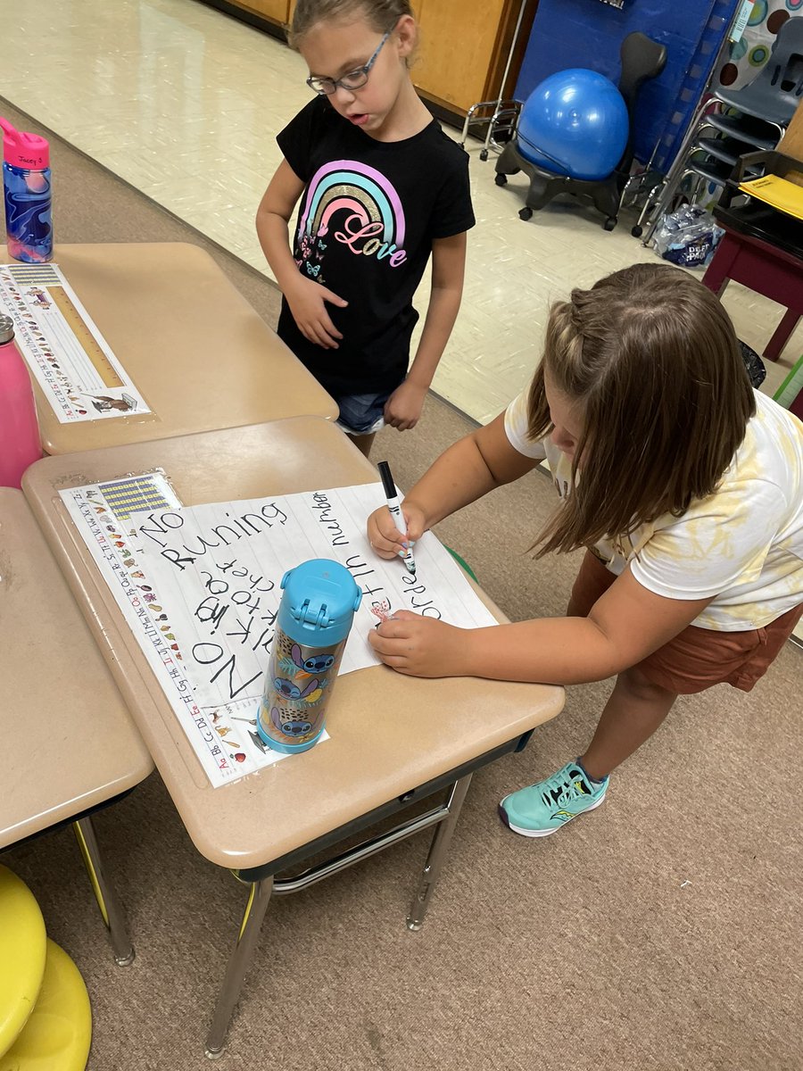 Lisa Barham tweet media