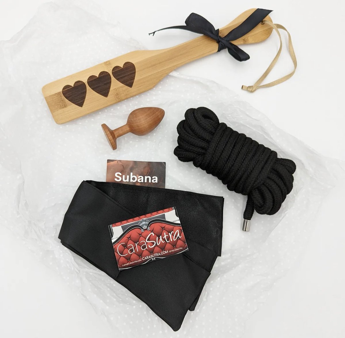 TheCaraSutra's tweet photo. Thanks so much @SubanaSexToys for these pretty & eco-friendly kink toys! 💖
Subana design, craft & sell BDSM accessories made from natural, vegan-friendly materials in minimalist style. Aren't they gorgeous?! 😍
Please check out their shop & #follow! 👍
#subana #BDSM #spon https://t.co/55BBkRymVP