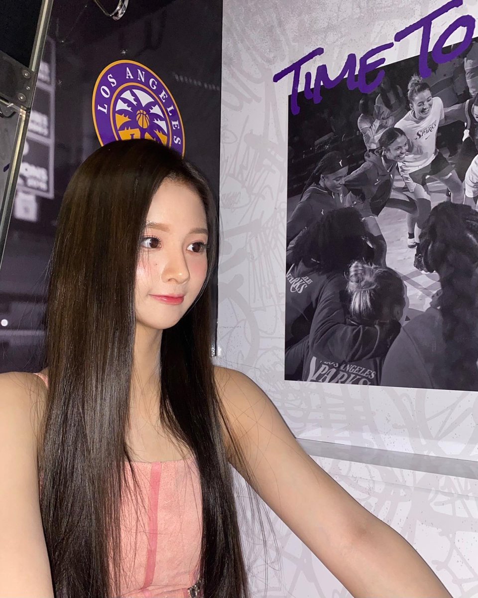 seolsullyoon's tweet photo. Los Angeles was enthrall afterall I decided to click some coruscate pictures while there, all peace or unconsciously making puffy face. Los Angeles manage to steal my heart away, meet later soon. https://t.co/RrkOPLPs2q