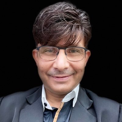 roshanpppiiii's tweet photo. #BoycottBramhastra

These people are scared of him #KRKArrested https://t.co/u1T3X63drc