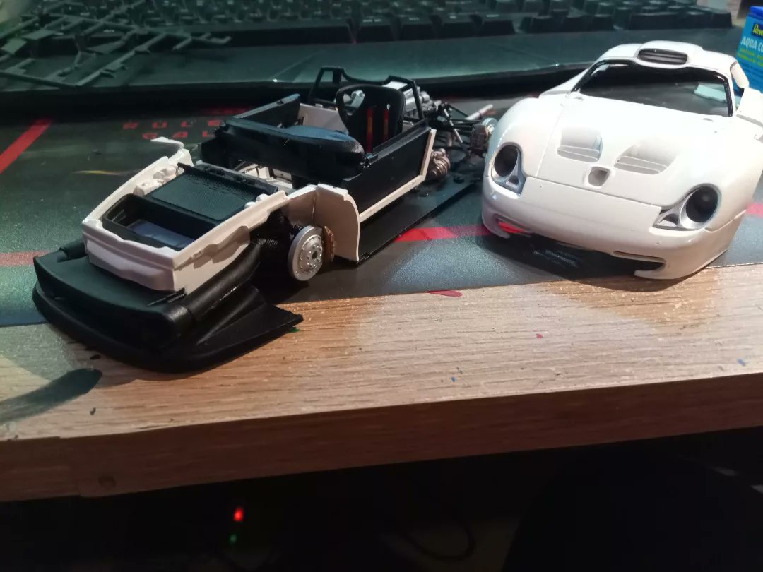 Ar_car_na's tweet photo. Feels good to be back at the model workbench. UT Models 911GT1 Evo approaching the finish line, after what might be called a trying race so far... 
#awfulinstructions
#nothingfits https://t.co/2mVuGHkji2