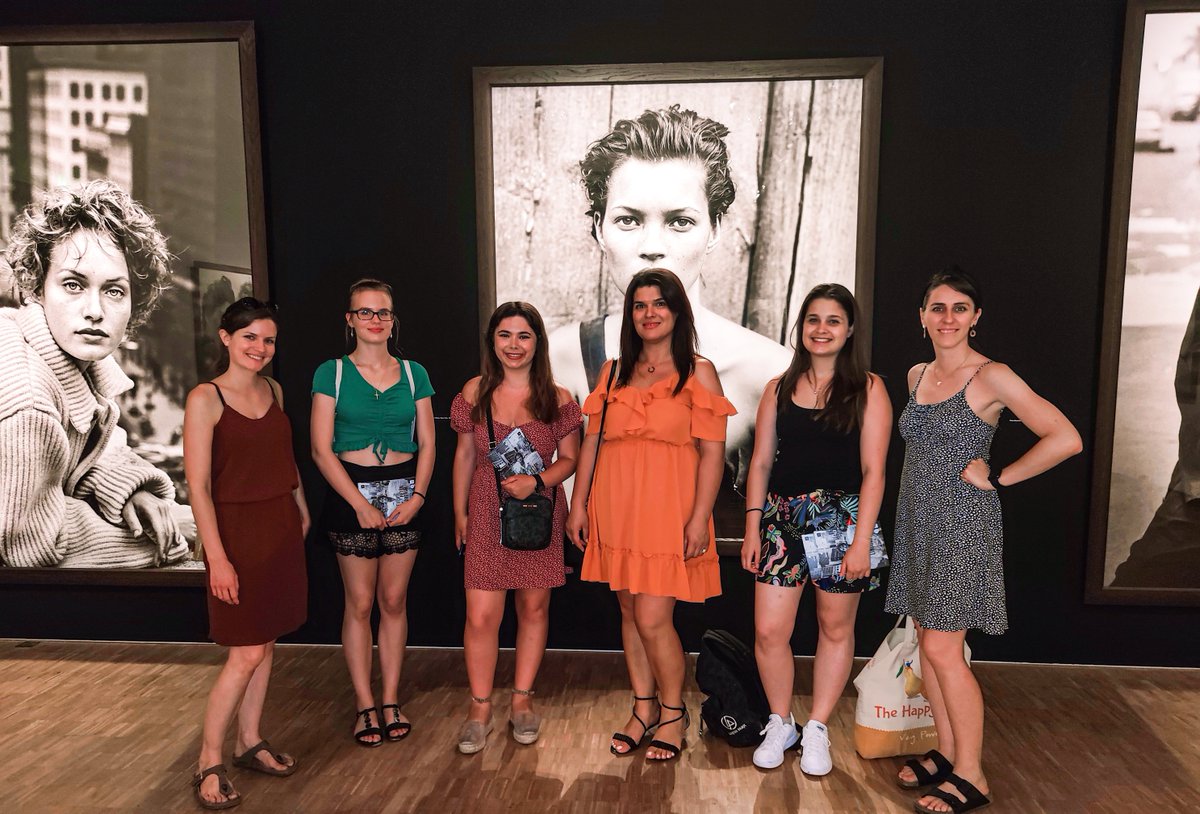 🇫🇷 Cette semaine, les étudiants de LSF auront l’occasion de découvrir la nouvelle exposition « Devenir. Peter Lindbergh » au Pavillon Populaire. 😍Il est connu mondialement pour ses clichés en noir et blanc de stars et de mannequins.

#NewLsf #FrenchSchool #exposition