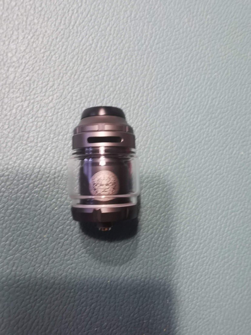 ToxicNovaFR's tweet image. Mon futur achat #GEEKVAP #RECONSTRUSTRUCTIBLE #ZEUSX #VAP #CLOUD