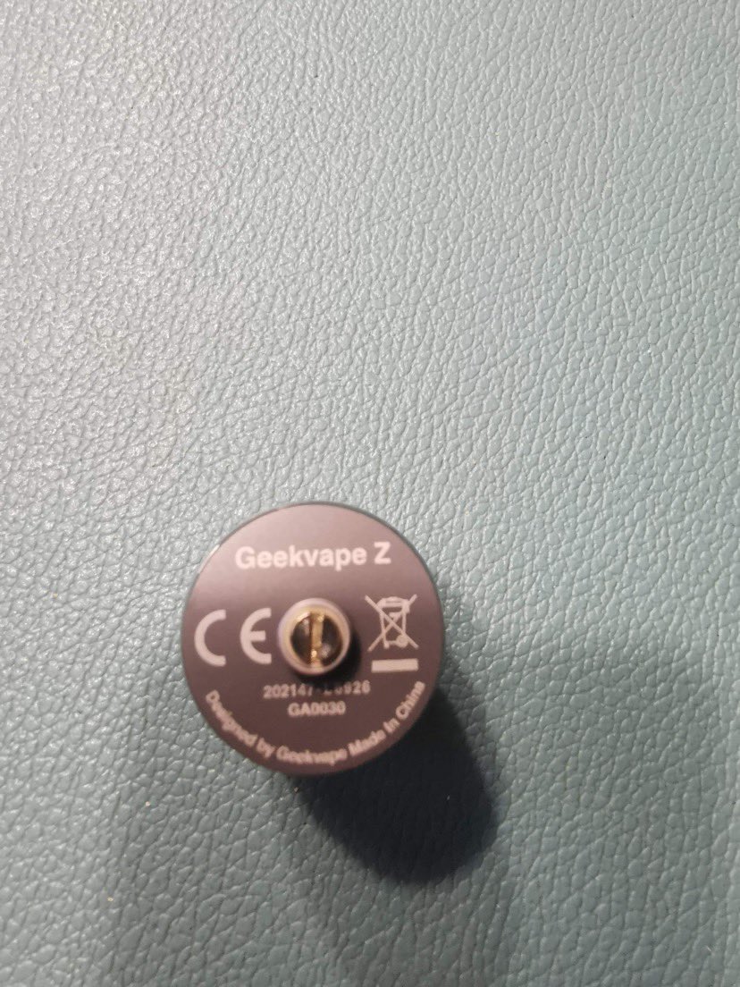 ToxicNovaFR's tweet image. Mon futur achat #GEEKVAP #RECONSTRUSTRUCTIBLE #ZEUSX #VAP #CLOUD