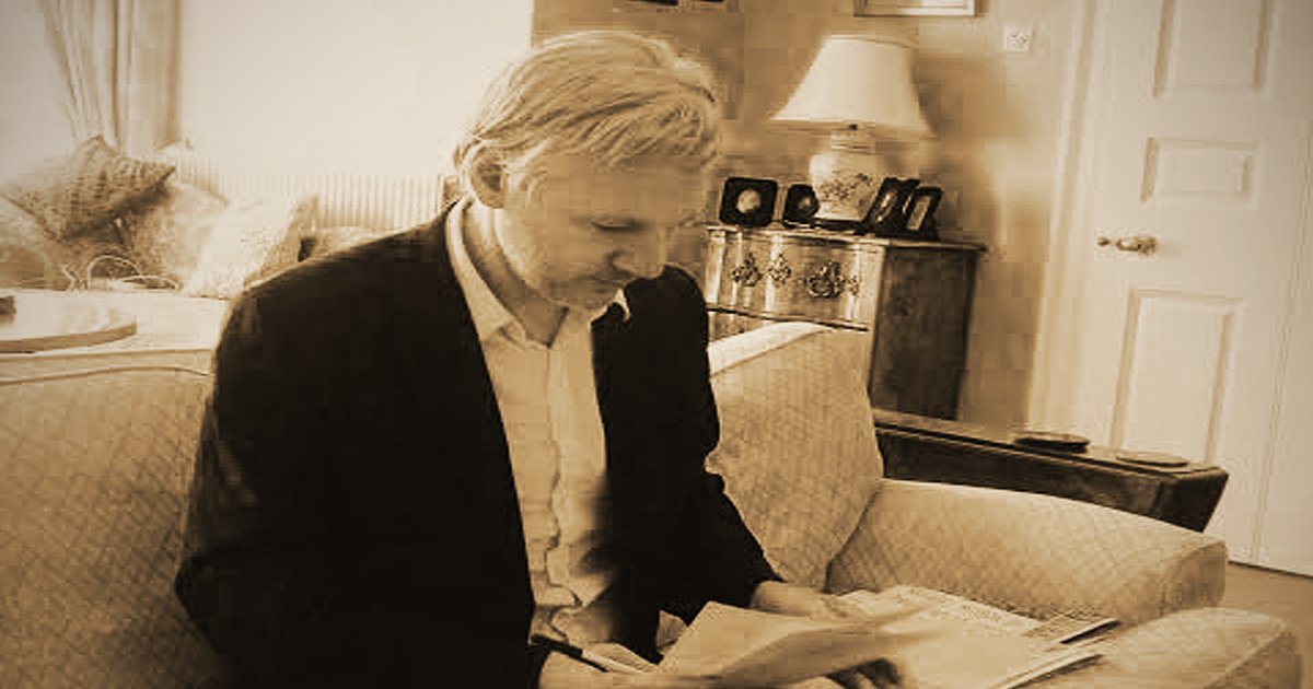 thetrustfalldoc's tweet photo. "Julian Assange should not have spent a single day in prison." 
- Stella Assange
Please support this independent film here: https://t.co/pbzpxs3I6c
#FreeAssangeNOW #Assange #FreeAssange #NoExtradition #FreeSpeech #PressFreedom https://t.co/qDMOcBfvs2