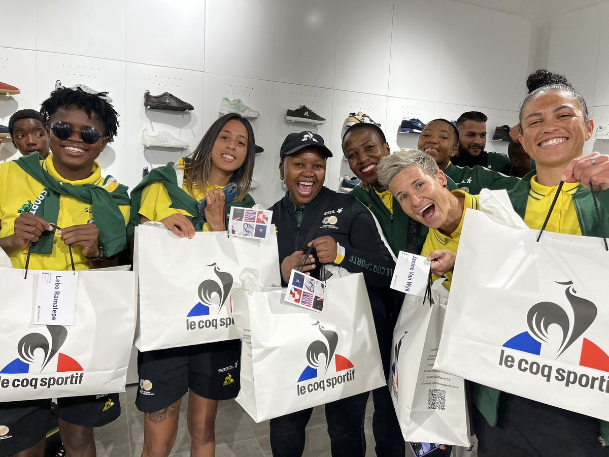 Banyana Banyana visiting <a href="/LeCoqSportif_SA/">lecoqsportif za</a> shop in Sandton! Come through to get a picture with your #QueensOfAfrica 🙌🏾🔥💛💚🇿🇦

#LiveTheImpossible