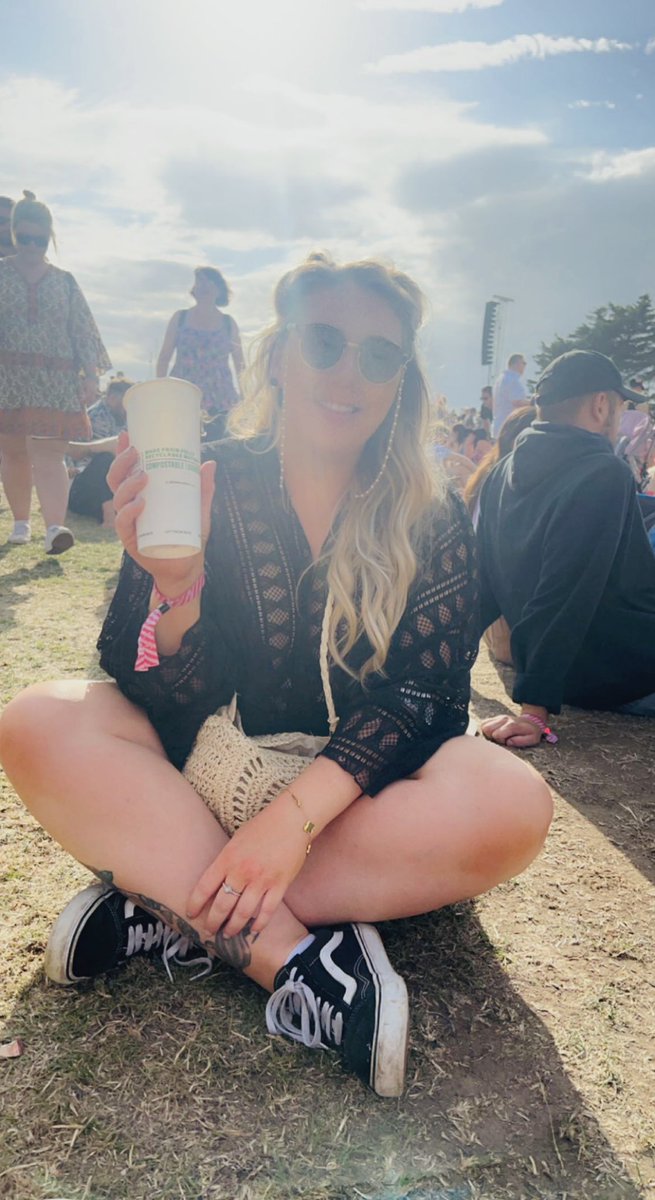 MulgrewMichaela's tweet photo. 🎪🎶🍻 https://t.co/p0FC8lP6yr