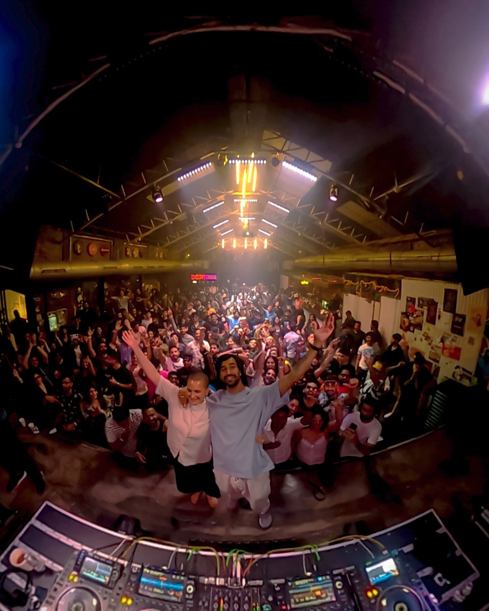 our first <a href="/vivrantmusic/">Vivrant</a> tour in India was next level! shouts to our first-lady <a href="/itsmemolo/">MOLØ</a> for playing killer sets at all three shows ✌🏽