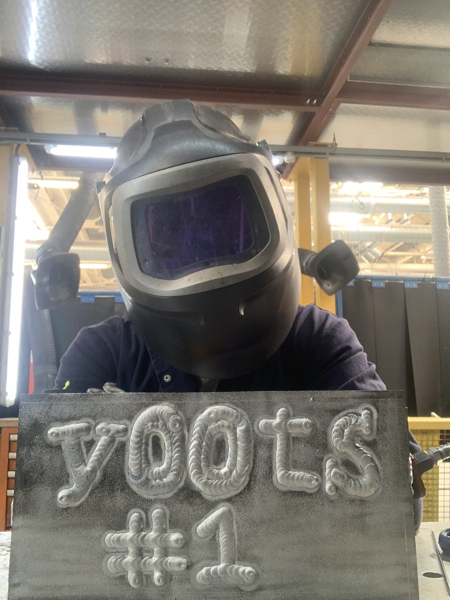 MSengning's tweet photo. Today I joined two passions in one.  welding and NFT's..  #y00ts #y00tslist @frankdegods @y00tlist @y00tsNFT @DeGodsNFT #SolNFTs https://t.co/61wprk0r5n